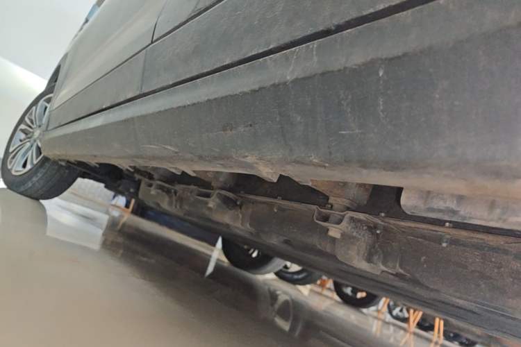Used Leapmotor T03 2021 400 Lite Edition Lithium Iron Phosphate Left Side Sill