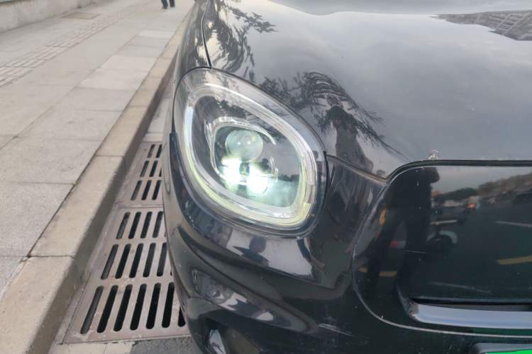 Used Leapmotor T03 2021 400 Comfort Edition Right Front Headlight