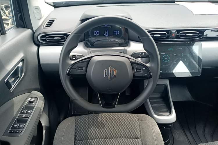 Used Leapmotor T03 2021 400 Lite Edition - Lithium-Ion Battery Steering Wheel