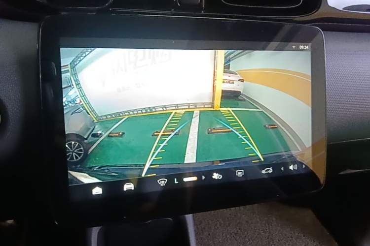 Used Leapmotor T03 2021 400 Luxury Edition Audio And AC Panel