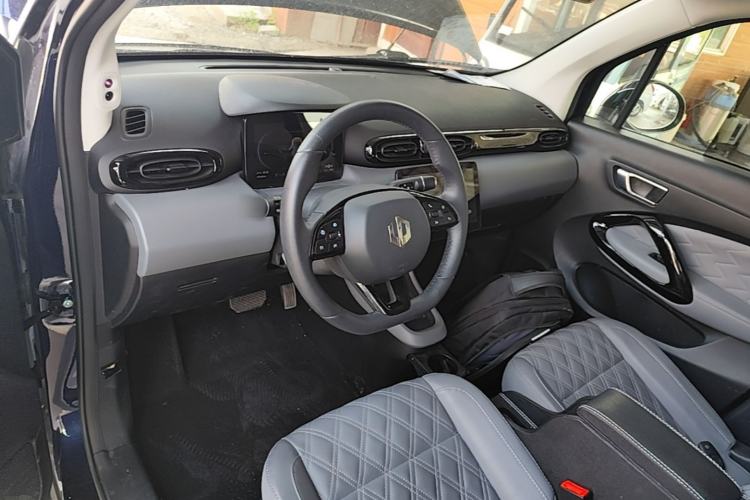 Used Leapmotor T03 2021 400 Luxury Edition Center Console