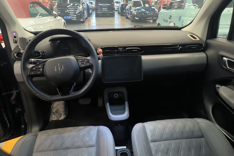 Used Leapmotor T03 2021 400 Luxury Edition Center Console