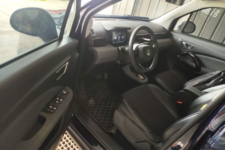 Used Leapmotor T03 2021 400 Lite Edition - Lithium-Ion Battery Driver Seat