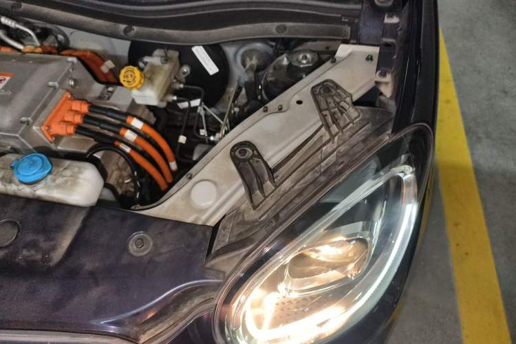 Used Leapmotor T03 2021 400 Luxury Edition Engine Bay Left