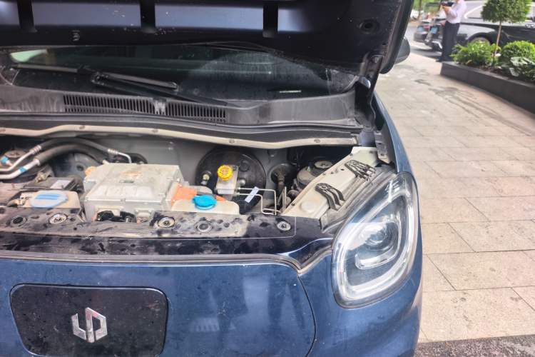 Used Leapmotor T03 2021 400 Micro-Sugar Version Engine Bay Left