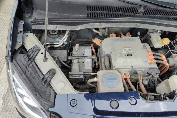 Used Leapmotor T03 2021 400 Micro-Sugar Version Engine Bay Right