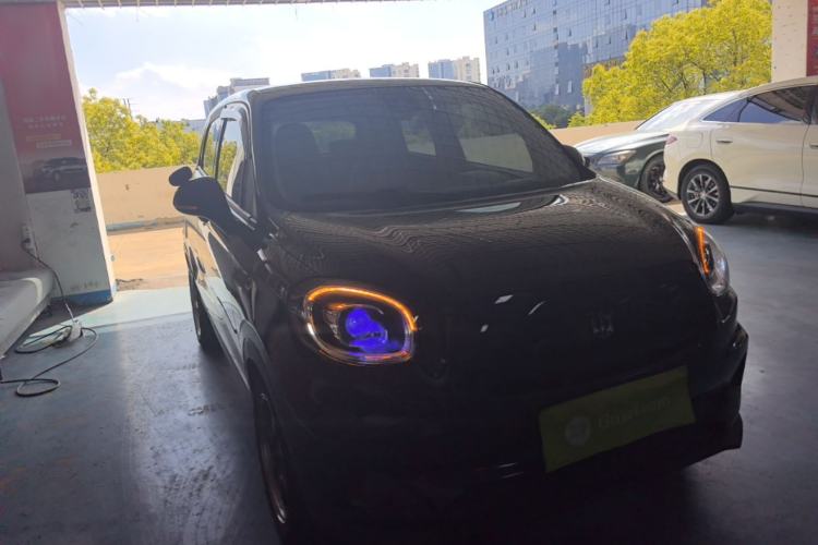 Used Leapmotor T03 2021 400 Luxury Edition Front Right 45 Deg