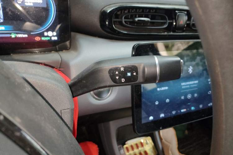 Used Leapmotor T03 2021 400 Comfort Edition Gear Lever