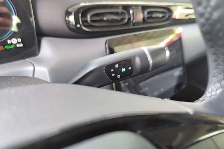 Used Leapmotor T03 2021 400 Luxury Edition Gear Lever