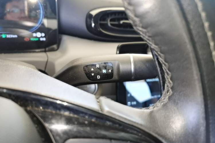 Used Leapmotor T03 2021 400 Luxury Edition Gear Lever