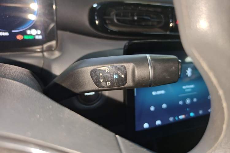 Used Leapmotor T03 2021 400 Comfort Edition Gear Lever