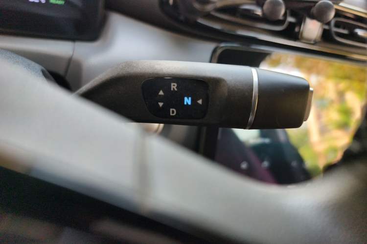 Used Leapmotor T03 2021 400 Lite Edition - Lithium-Ion Battery Gear Lever