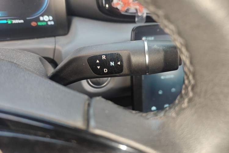 Used Leapmotor T03 2021 400 Luxury Edition Gear Lever