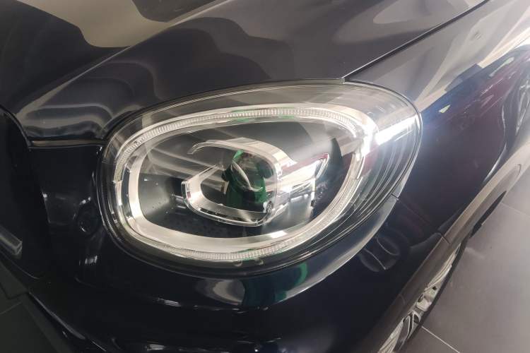 Used Leapmotor T03 2021 400 Lite Edition - Lithium-Ion Battery Left Front Headlight