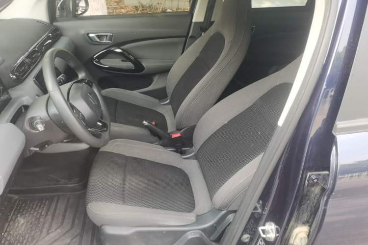 Used Leapmotor T03 2021 400 Lite Edition - Lithium-Ion Battery Left Front Seat