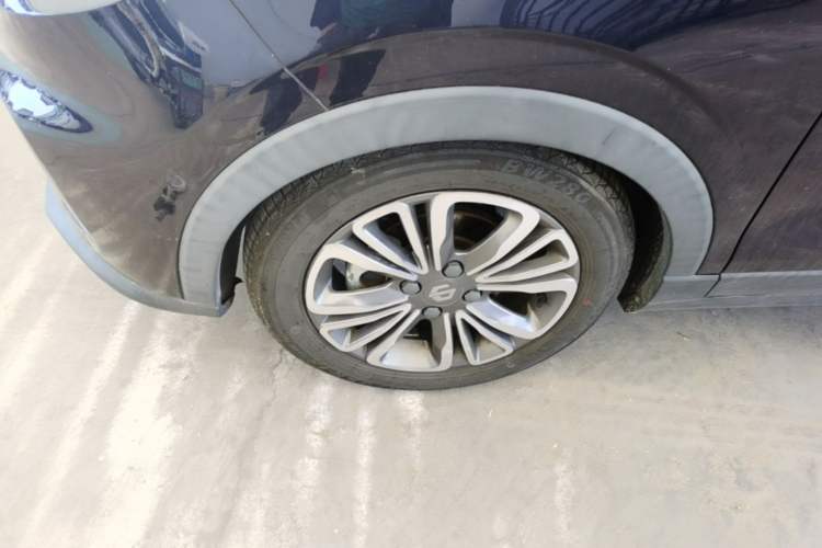 Used Leapmotor T03 2021 400 Luxury Edition Left Front Wheel Hub