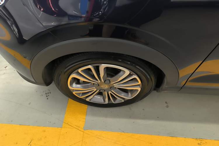 Used Leapmotor T03 2021 400 Luxury Edition Left Front Wheel Hub