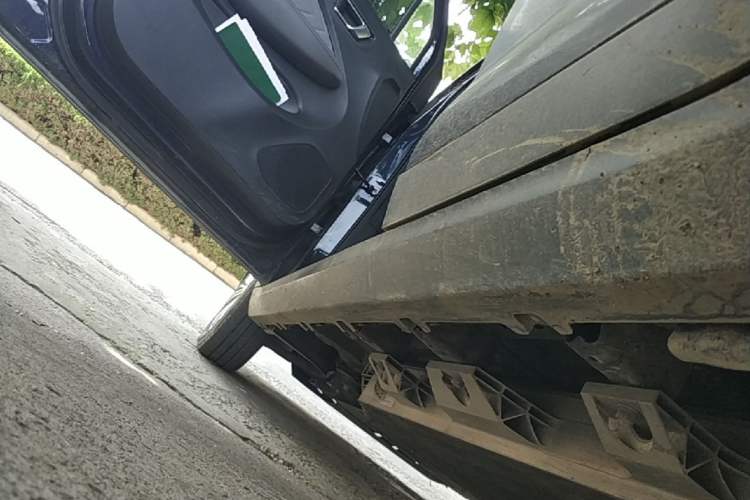 Used Leapmotor T03 2021 400 Luxury Edition Left Side Sill