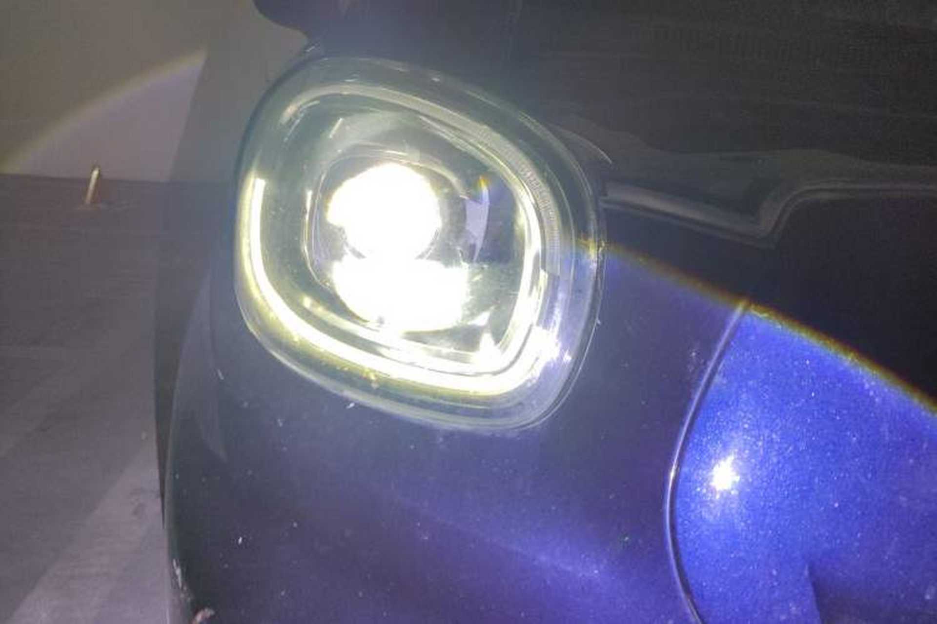 Used Leapmotor T03 2021 400 Lite Edition - Lithium-Ion Battery Right Front Headlight