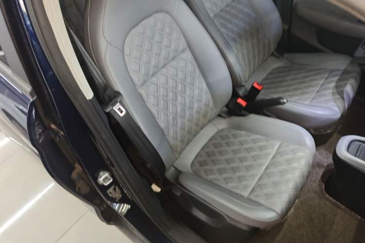 Used Leapmotor T03 2021 400 Comfort Edition Right Front Seat