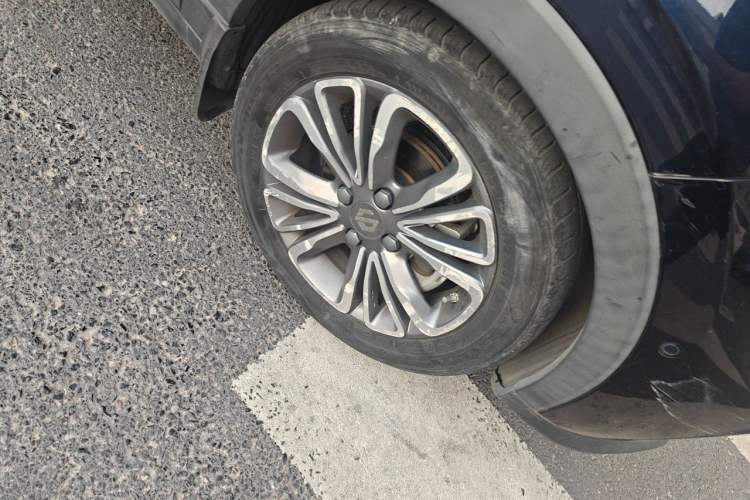 Used Leapmotor T03 2021 400 Luxury Edition Right Front Wheel Hub