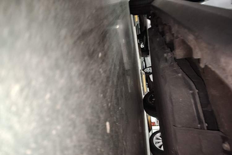 Used Leapmotor T03 2021 400 Luxury Pro Edition Right Side Sill