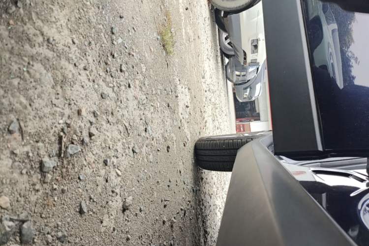Used Leapmotor T03 2021 400 Lite Edition - Lithium-Ion Battery Right Side Sill