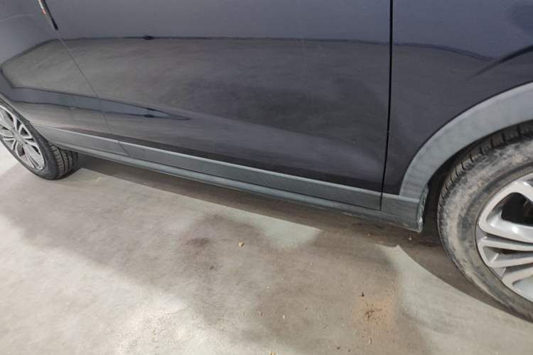 Used Leapmotor T03 2021 400 Luxury Edition Right Side Sill