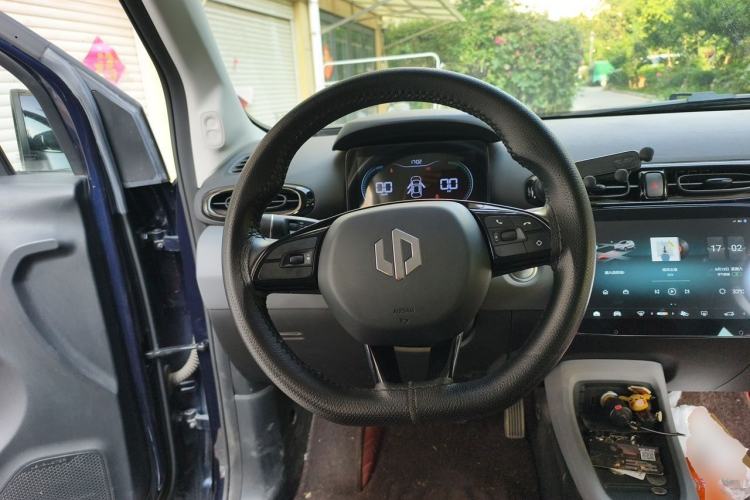 Used Leapmotor T03 2021 400 Lite Edition - Lithium-Ion Battery Steering Wheel