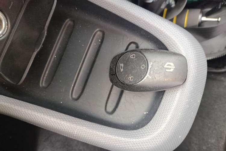 Used Leapmotor T03 2021 400 Lite Edition - Lithium-Ion Battery Vehicle Key