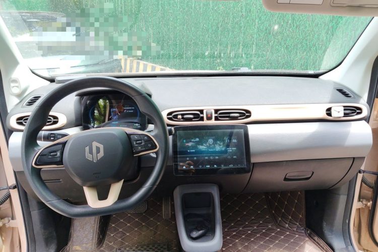 Used Leapmotor T03 2021 400 Comfort Edition Center Console