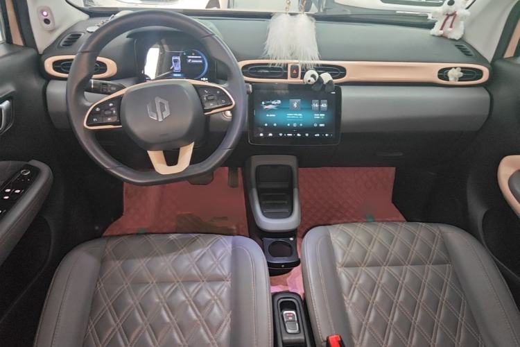 Used Leapmotor T03 2021 400 Luxury Edition Center Console