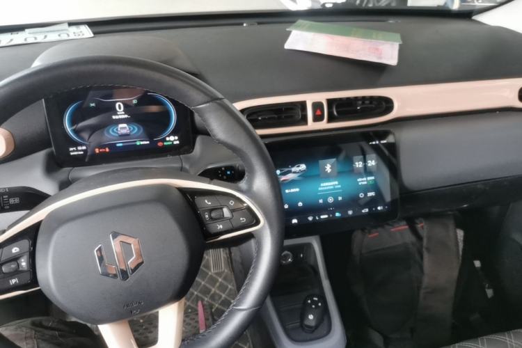 Used Leapmotor T03 2021 400 Luxury Edition Center Console