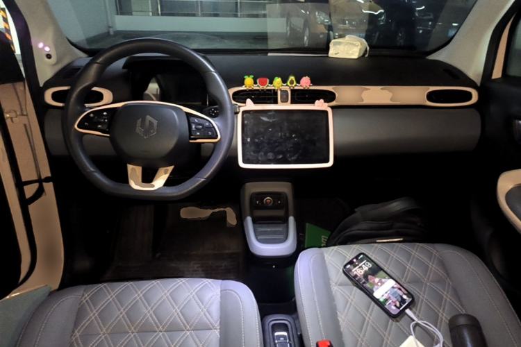 Used Leapmotor T03 2021 400 Luxury Edition Center Console