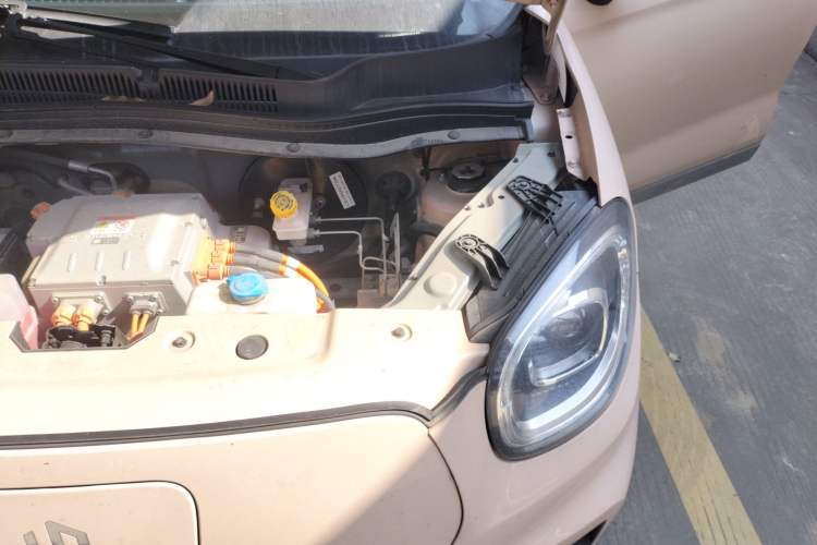 Used Leapmotor T03 2021 400 Micro-Sugar Version Engine Bay Left