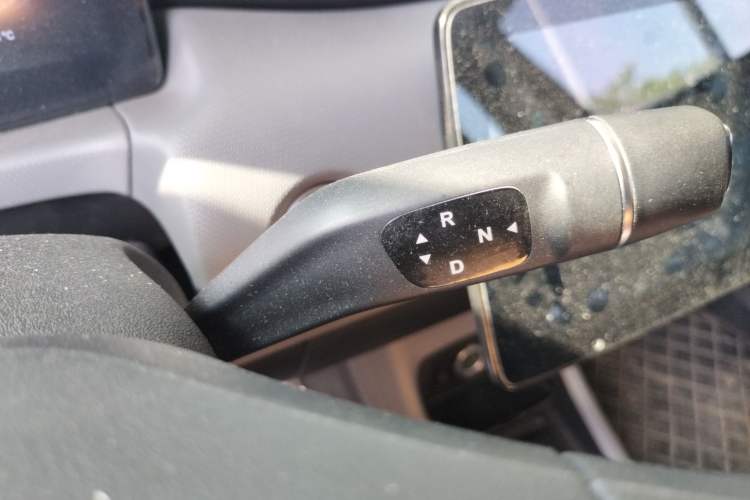 Used Leapmotor T03 2021 400 Micro-Sugar Version Gear Lever