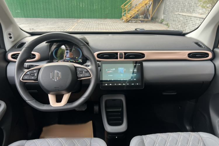 Used Leapmotor T03 2021 400 Luxury Pro Edition Interior 4