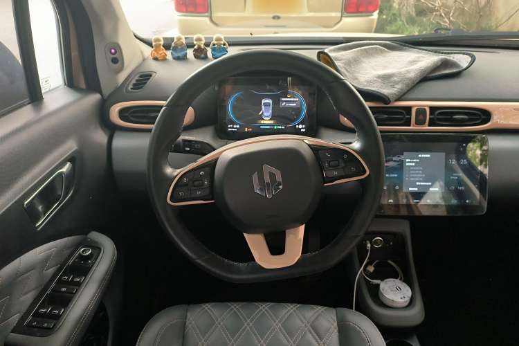 Used Leapmotor T03 2021 400 Luxury Pro Edition Steering Wheel