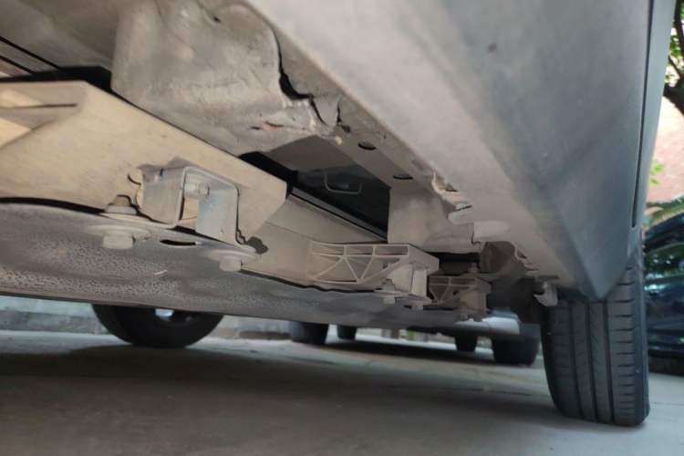 Used Leapmotor T03 2021 400 Luxury Edition Chassis Rear Left