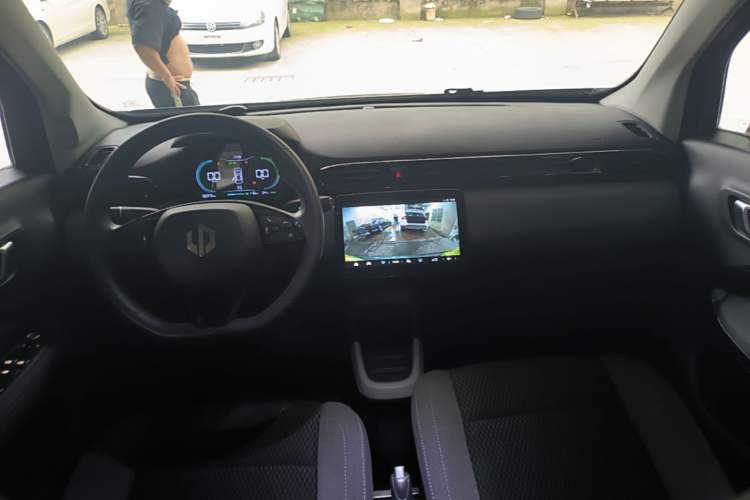 Used Leapmotor T03 2021 400 Lite Edition - Lithium-Ion Battery Center Console