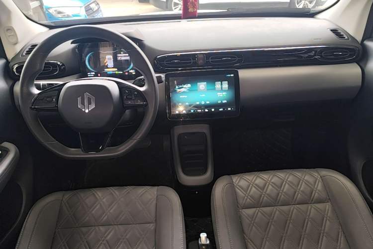 Used Leapmotor T03 2021 400 Comfort Edition Center Console
