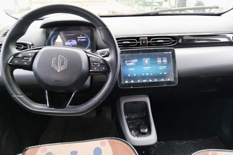 Used Leapmotor T03 2021 400 Luxury Edition Center Console