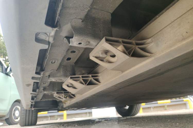Used Leapmotor T03 2021 400 Luxury Edition Chassis Rear Left