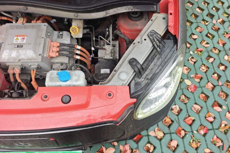 Used Leapmotor T03 2021 400 Luxury Edition Engine Bay Left