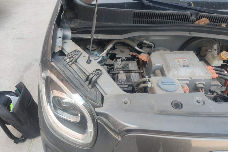 Used Leapmotor T03 2021 400 Lite Edition - Lithium-Ion Battery Engine Bay Right