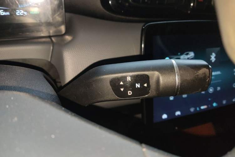 Used Leapmotor T03 2021 400 Lite Edition - Lithium-Ion Battery Gear Lever