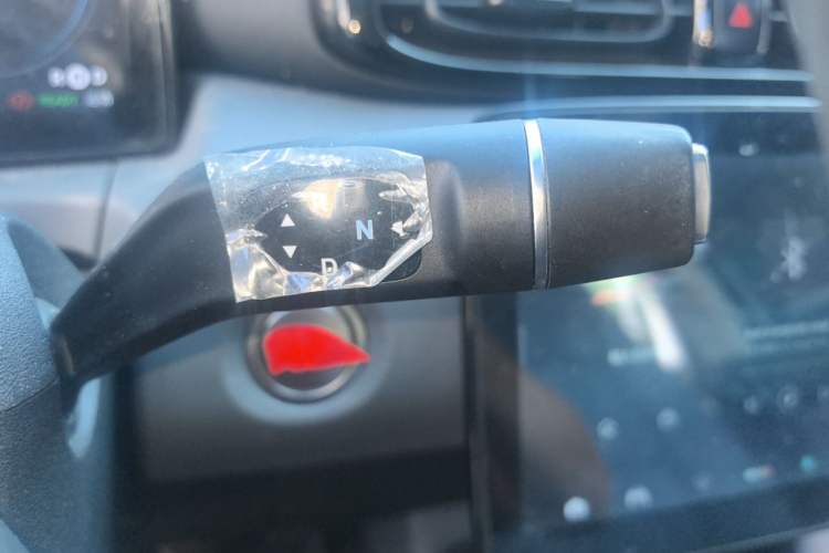 Used Leapmotor T03 2021 400 Luxury Edition Gear Lever