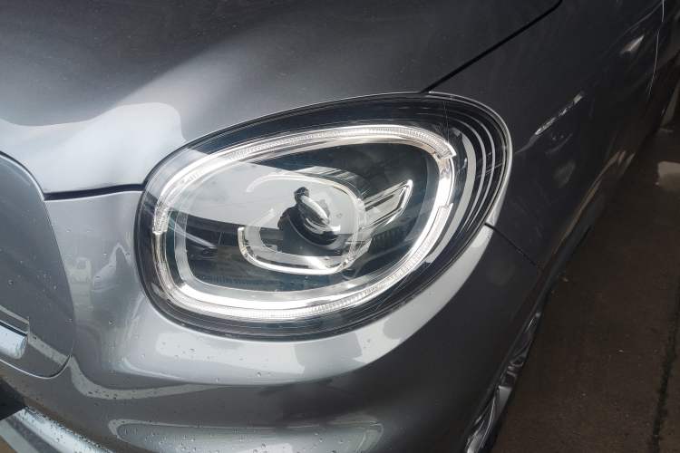 Used Leapmotor T03 2021 400 Lite Edition - Lithium-Ion Battery Left Front Headlight