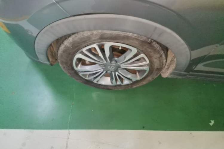 Used Leapmotor T03 2021 400 Comfort Edition Left Front Wheel Hub