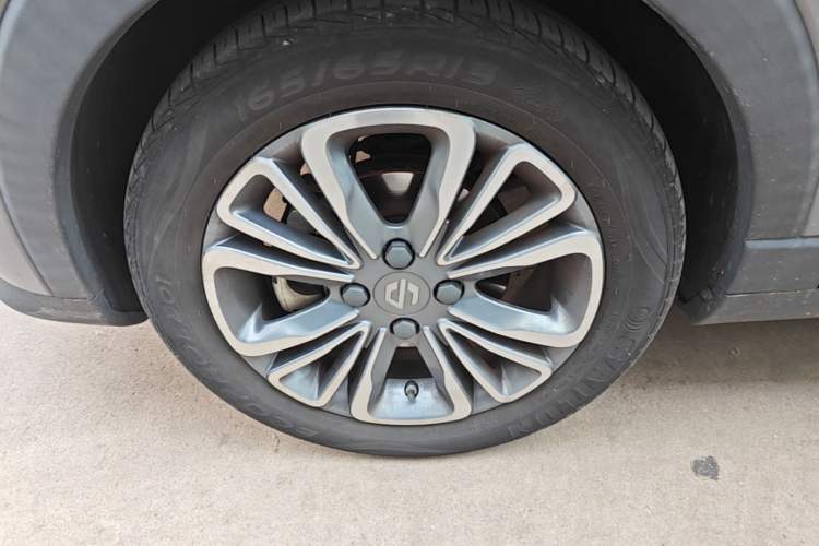 Used Leapmotor T03 2021 400 Comfort Edition Left Front Wheel Hub